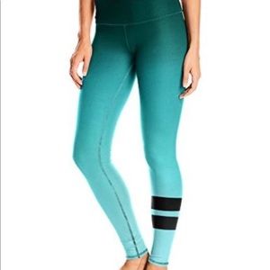 Alo Yoga Airbrushed Legging Gradient Evermint